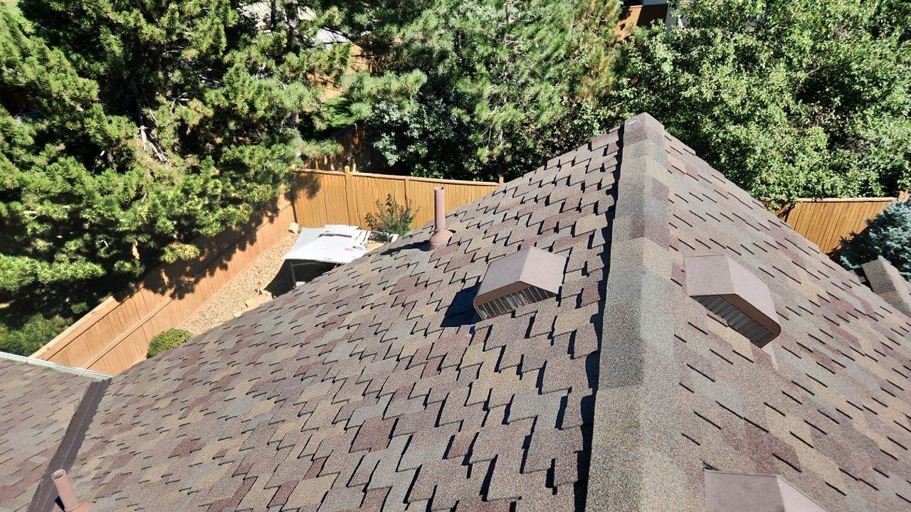 Finished CertainTeed Presidential TL roof in Autumn Blend installed by Bailey Roofing in Piney Creek, Aurora, September 2023
